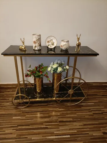 Cycle Console Table – Luxury Entryway | Metal Furniture