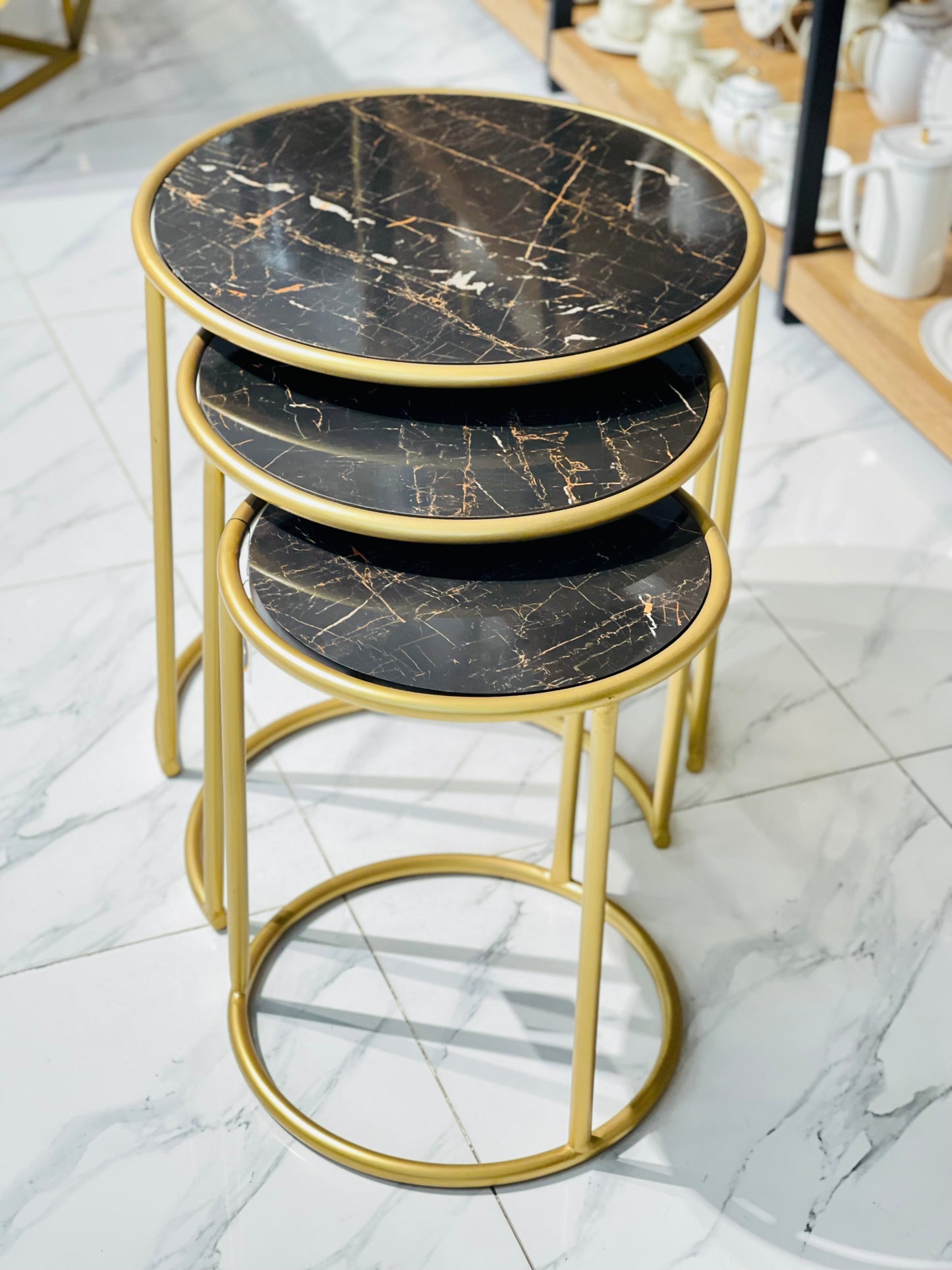 Round 3pc Nesting Table Set – Metal Furniture