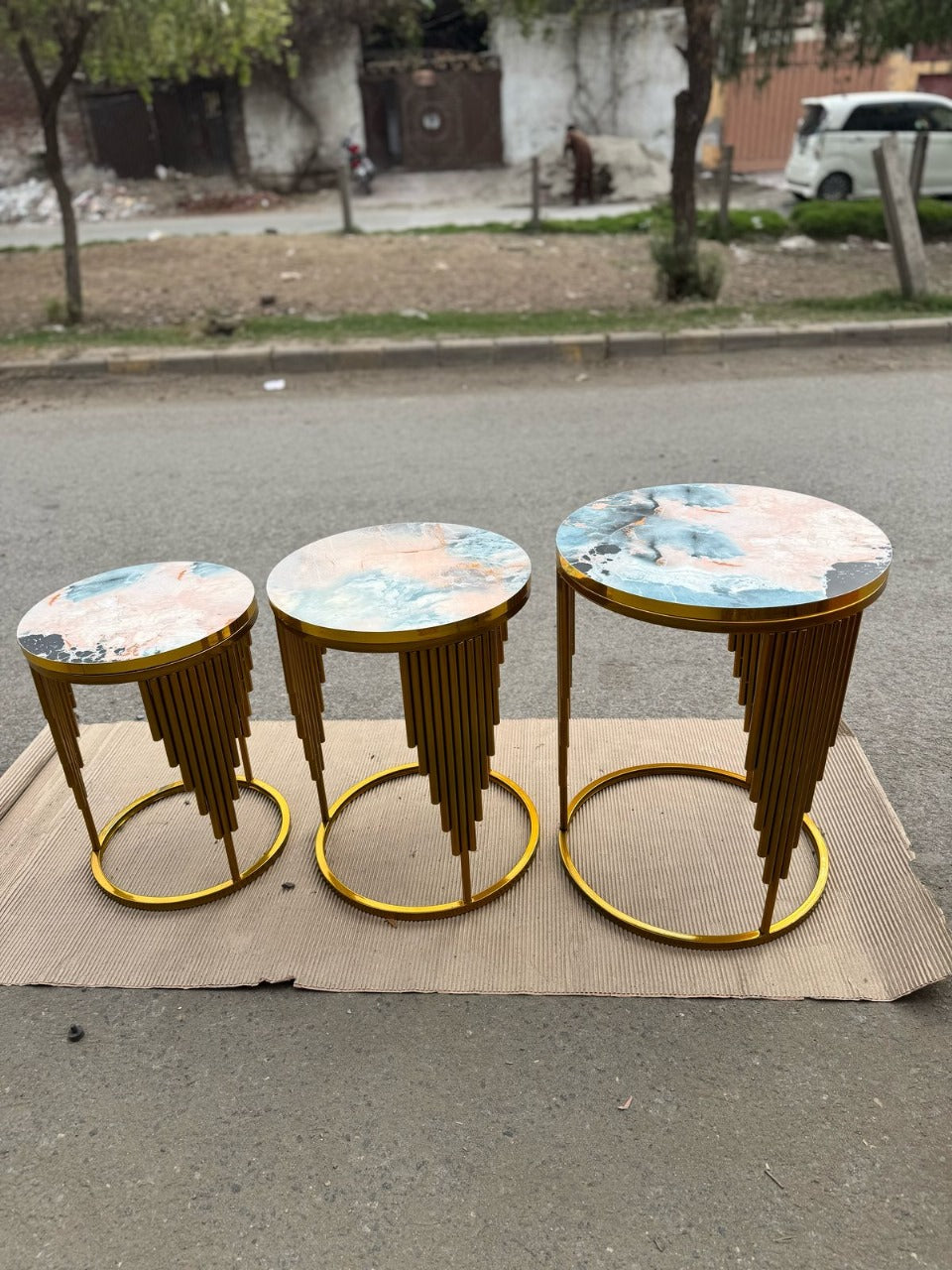 3 Set Of Nesting Table Luxury Style Elegant nesting Tables With wooden marble texture sheet And metal Frames for living room