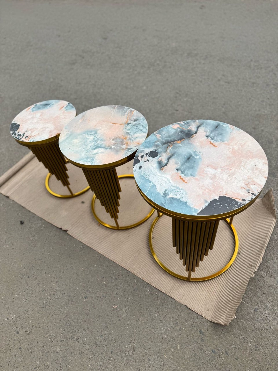 3 Set Of Nesting Table Luxury Style Elegant nesting Tables With wooden marble texture sheet And metal Frames for living room