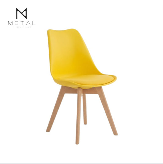 Metal Furniture Classic Modern Tulip Chair with smooth seat and sturdy wooden legs, showcasing stylish and reliable seating design.